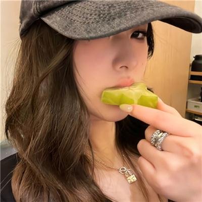 艳谍金骷髅